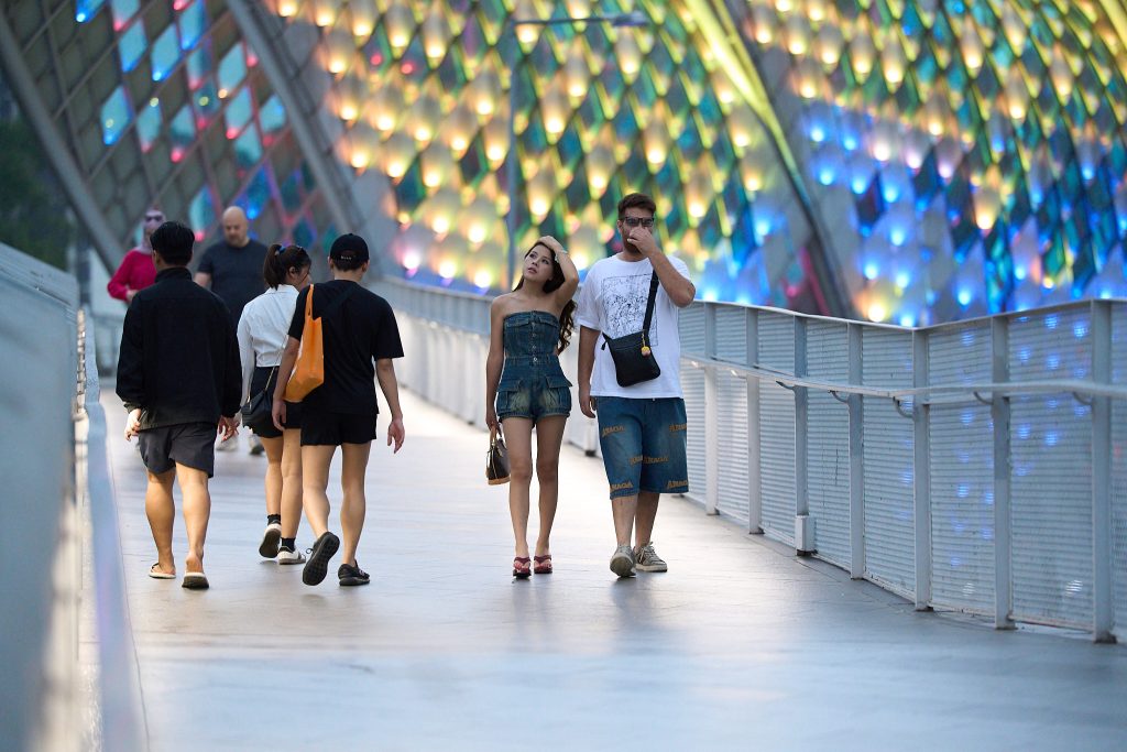 | 135mm | ISO-2500 | 1/250sec | f/1.8 |